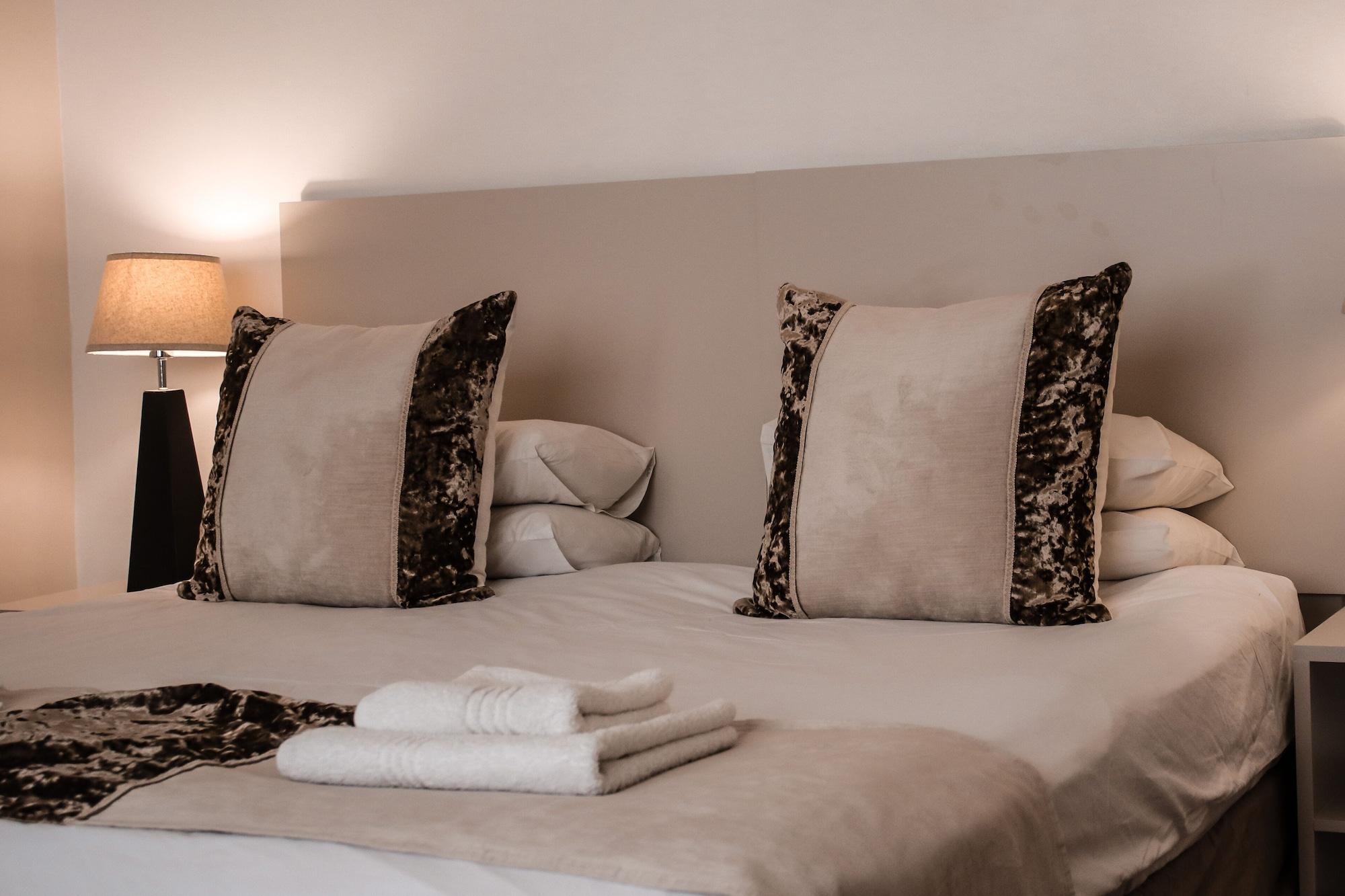 Cape Diamond Boutique 3*
