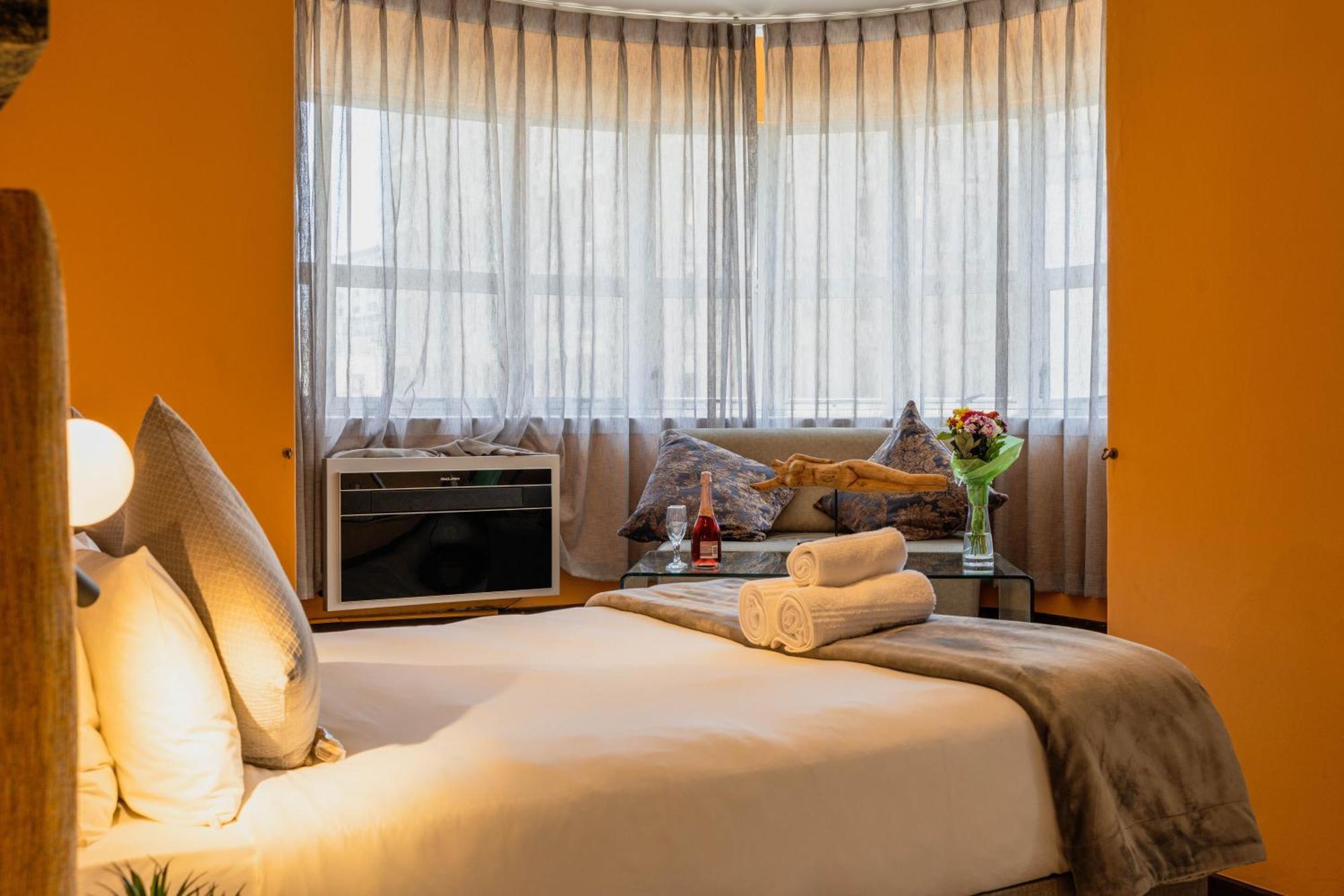 Cape Diamond Boutique 3*