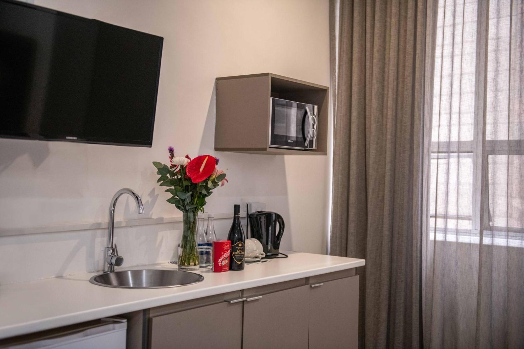 Cape Diamond Boutique 3*